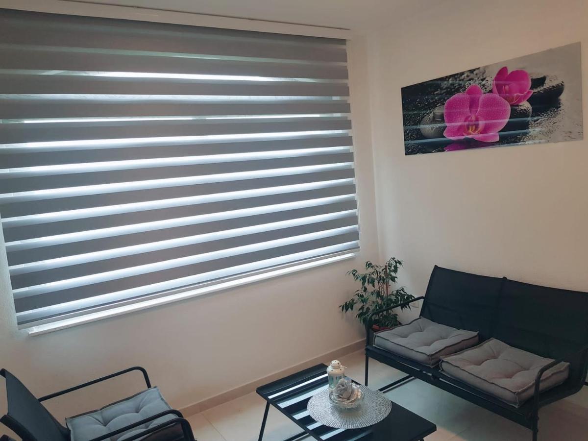 Apartman Tessa 尼亚卢卡 外观 照片